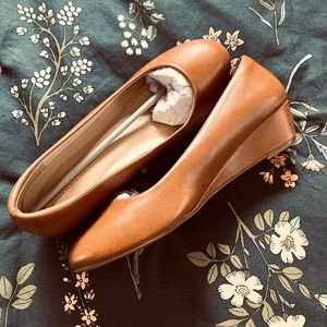 8.5 faux leather wedge